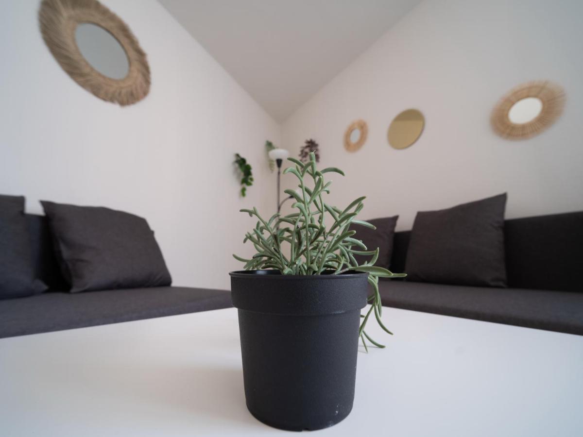 Appartement Climatise Avec Parking A 6Min A Pied De La Gare St Charles Marseille Exteriör bild