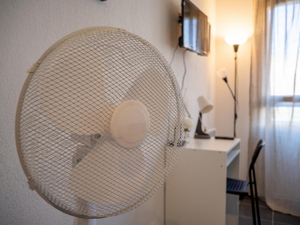Appartement Climatise Avec Parking A 6Min A Pied De La Gare St Charles Marseille Exteriör bild
