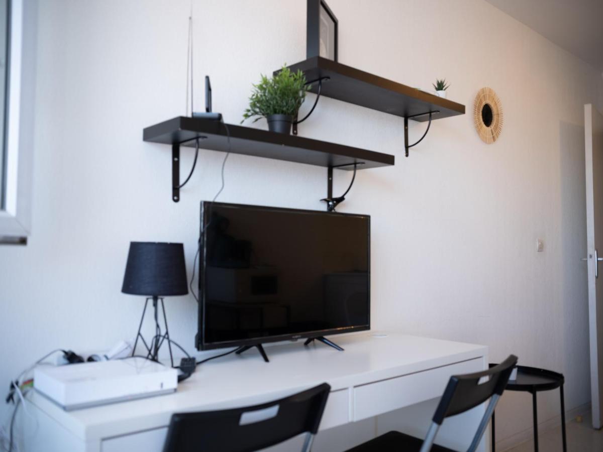 Appartement Climatise Avec Parking A 6Min A Pied De La Gare St Charles Marseille Exteriör bild