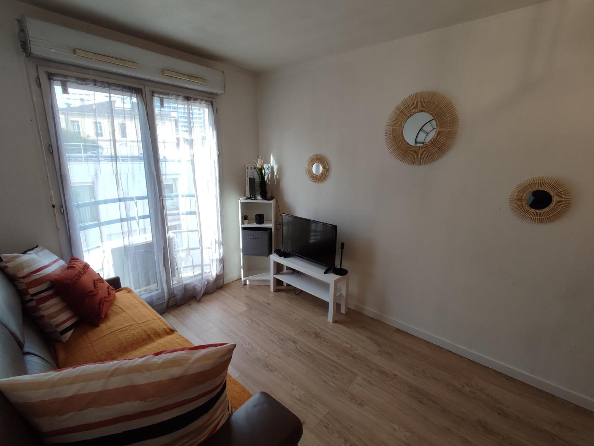 Appartement Climatise Avec Parking A 6Min A Pied De La Gare St Charles Marseille Exteriör bild